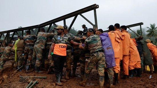 Pinarayi Vijayan on Wayanad landslides: 'Nobody left to be saved'